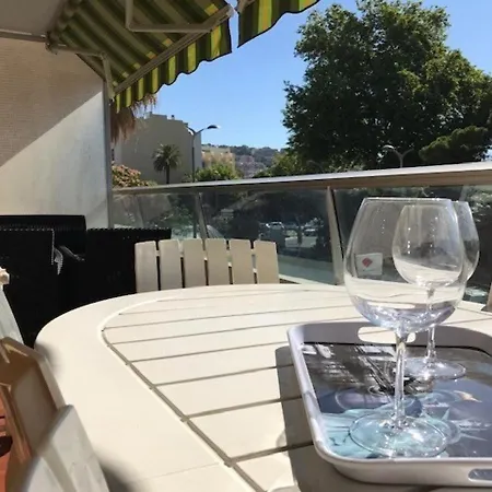 Lejlighed T2 Climatise Au Centre Du Lavandou, Terrasse, Prox. - Fr-1-308-123 Le Lavandou